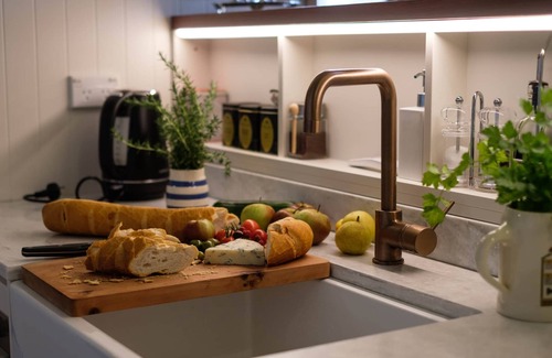 Dunedin City Centre Apartment | Explore the John Campbell Apartment with Accessible Amenities