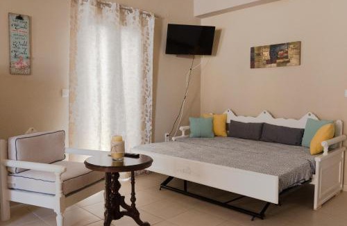 Lygia House | John&Effie's Studio: Pet-Friendly Retreat with Top Ratings