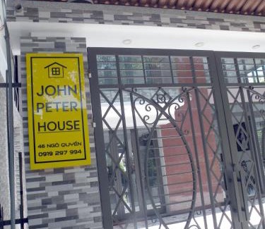 Sam Son House | Family-Friendly John Peter House with Restaurant & High Rating