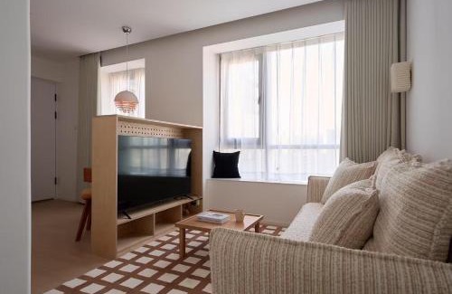 Dapuqiao Apartment | John's Apartment