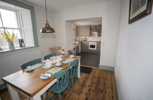 Downpatrick House | Inviting John's Point Lightkeeper's Houses in Downpatrick