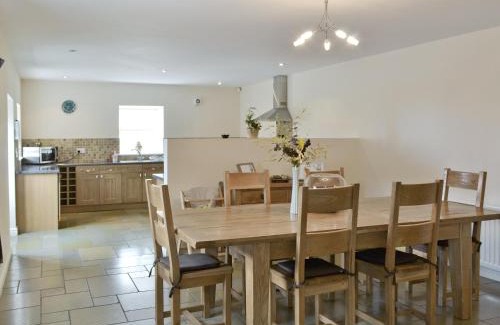 Stanley House | Charming John Wesley Cottage: 4-Star Stay with Family Amenities