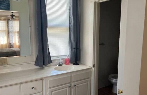 Cumberland House | Johnson Heights Getaway