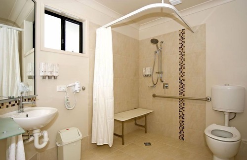 Hillcrest Hotel | Enjoy Family-Friendly Comfort at Johnson Road Motel