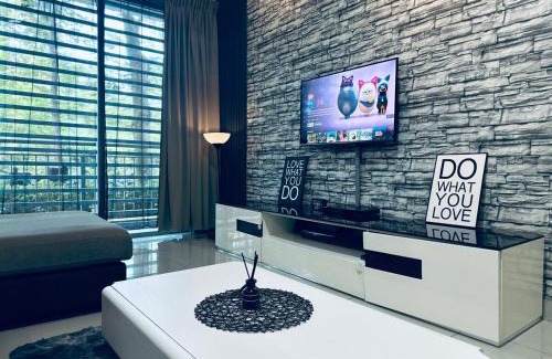 Masai Apartment | Johor Big & Cozy Home, Easy Parking, 2Rooms, Fast WiFi