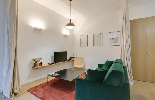 Saint-Thomas-d'Aquin Apartment | Discover Joie Paris St Germain-des-Prés - Family-Friendly Stay