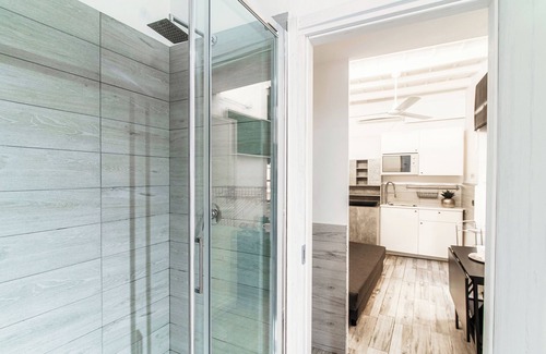 Como City Centre House | JOIVY Al Duomo guest house