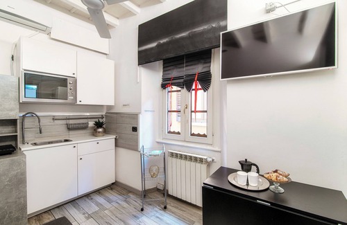 Como City Centre House | JOIVY Al Duomo guest house