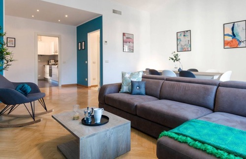 Milan Centre Apartment | ALTIDO Family Apartment for 7 near San Lorenzo Columns