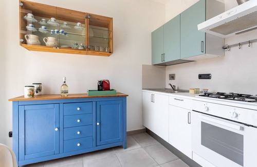 Corniglia Apartment | Cozy Flat with Private Parking in 5 Terre, Ideal for Families