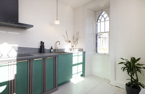 New Town Apartment | Explore Altido Observatory House & Apartment: Family-Friendly Stay
