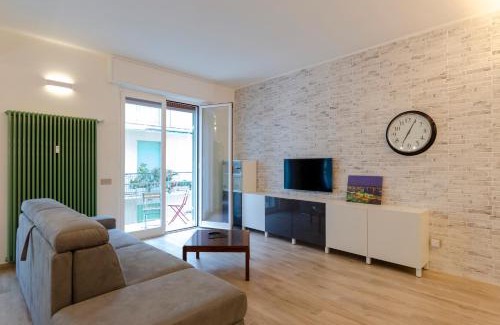 Sestri Levante Apartment | Tranquil JOIVY Apt for 6 with Terrace, Steps from Beach