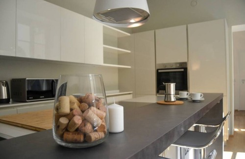 Cerchia dei navigli Apartment | Modern 2 BR Apartment near Sforzesco Castle & Accessible