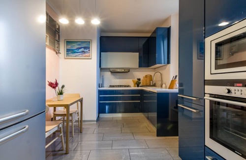Cernobbio Apartment | Inviting ALTIDO Apartment with Private Courtyard in Cernobbio