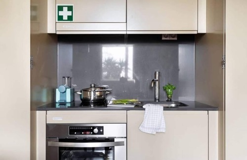 Sao Paulo Apartment | Stylish JOIVY Urban 2BR Apt with Park View in Cais do Sodré