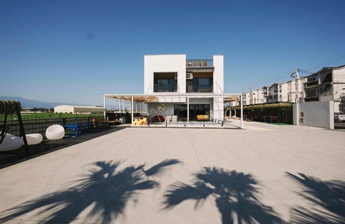 Wujie Villa | Jojolai Villa: Oceanfront Oasis with Pool and Hot Tub
