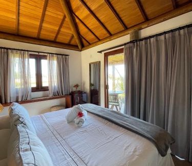 Barreira do Boqueirao House | Scenic Joju Bangalôs & Bistrô with Oceanfront Views