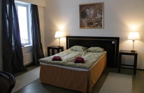 Nivala Hotel | Jokihovi: Pet-Friendly Retreat with Oceanfront Views