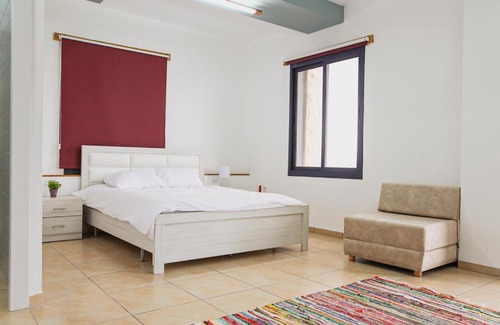 Majdal al-Shams House | Welcoming Jola Guest House: Family-Friendly & Accessible Stay