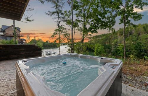 Sevierville House | Discover Jolene Lookout: Family-Friendly Retreat with Pool