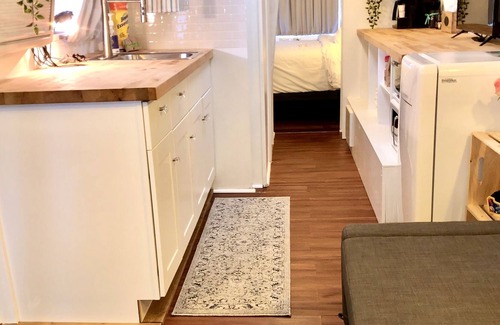 Spicewood House | Jolene's Airstream: enjoy lake views while sitting on the front porch