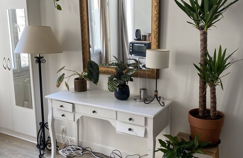Strasbourg -Saint-Denis Apartment | Cozy 2-Bedroom Retreat in the Heart of Paris