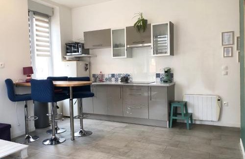 Voltaire - Saint Amour Apartment | Charming Apartment in the Heart of Lyon, Rated 7.6/10