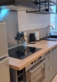 Macon Apartment | Inviting Apartment in the Heart of Mâcon - Family Friendly