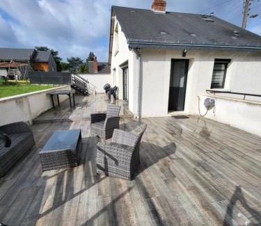 Amboise Apartment | Scenic Apartment Overlooking the Loire - Guest Rated 9.5/10