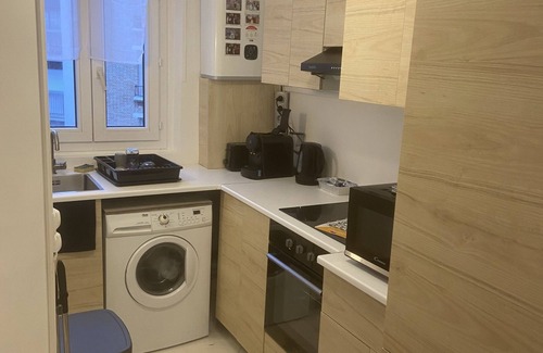 Quartier du Pont-de-Flandre Apartment | Beautiful Apartment with Canal Views - Pet and Child Friendly