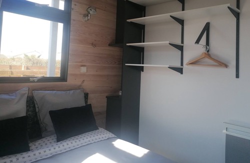 Soubise Ski Chalet | Beachside Retreat: Family-Friendly Chalet with Pool & Spa