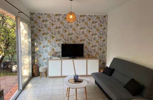 Afa Apartment | Ideal Family Retreat Near Ajaccio with Perfect Ratings