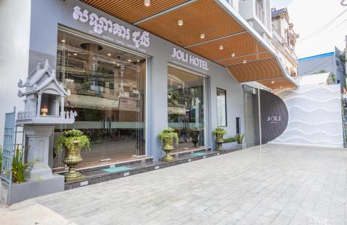 Phnom Penh City Centre Hotel | Joli Hotel: Family-Friendly Stay with Restaurant & Hot Tub