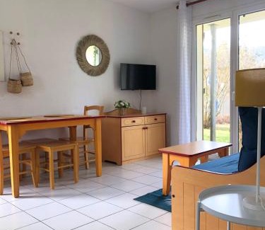Saint-Geniez-d'Olt Apartment | Cozy Garden Retreat by the River with Pool & Pet Access