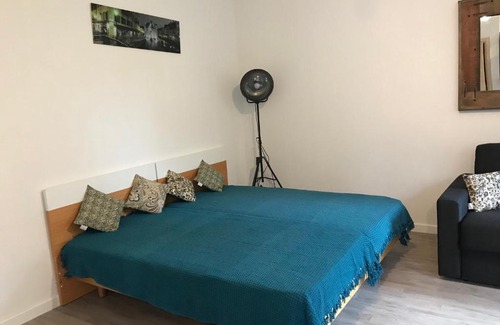 Annecy Apartment | Cozy Studio Just Steps from the Lake - Rated 9/10 by Guests
