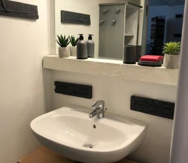 Verdun Apartment | Cozy Studio in the Heart of Verdun - Pet Friendly Retreat