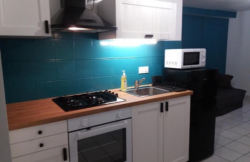 Saint-Marcellin Apartment | Cozy Studio in the Heart of St Marcellin - Family Friendly