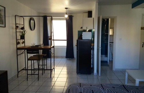 Saint-Marcellin Apartment | Cozy Studio in the Heart of St Marcellin - Family Friendly