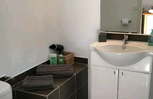 Arles City Centre Apartment | Cozy Studio in Historic Center with Spa and Breakfast