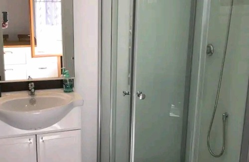 Arles City Centre Apartment | Cozy Studio in Historic Center with Spa and Breakfast