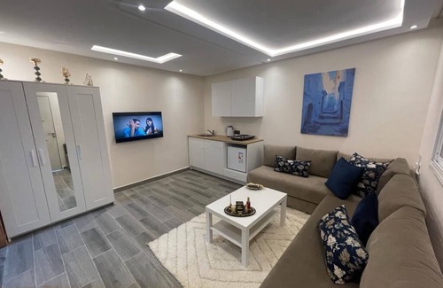 Chefchaouen House | Cozy Studio Retreat with Spa and Kitchen Amenities