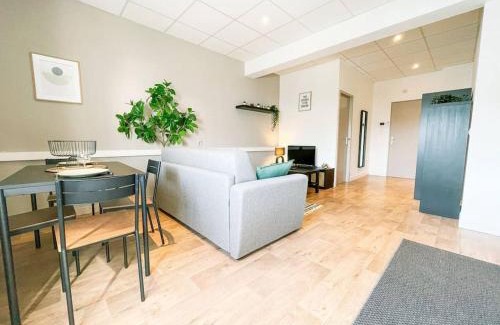 Saint-Martin-d'Heres Apartment | Modern Joli Studio with Pet-Friendly Comfort