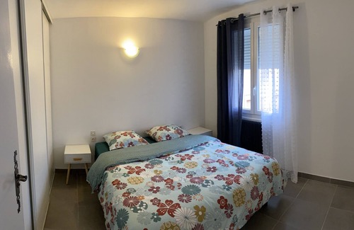 Mont Duplan Apartment | Stylish T2 Apartment in Nimes Near Station and City Center