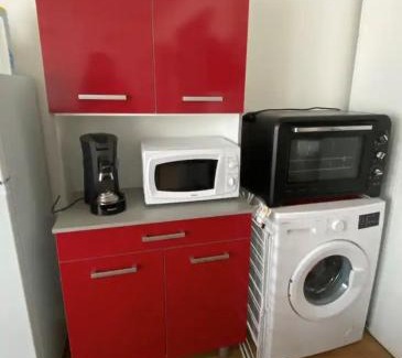 Chateauroux-les-Alpes Apartment | Cozy T2 in a Village Home with Family and Pet Amenities