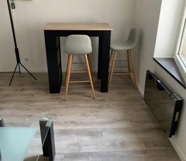 Saint-Pierre - Rene II - Bonsecours Apartment | Cozy 2-Room Retreat for Families in Central Nancy