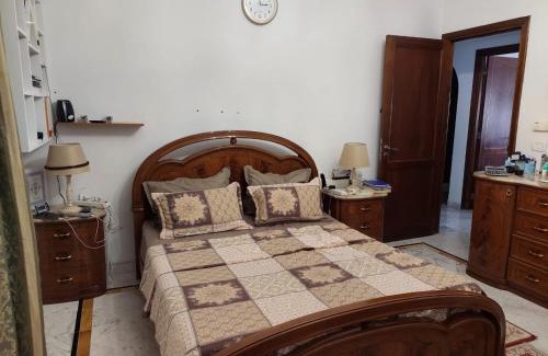Centre Urbain Nord Apartment | Central Urban Retreat with Pet and Child-Friendly Perks
