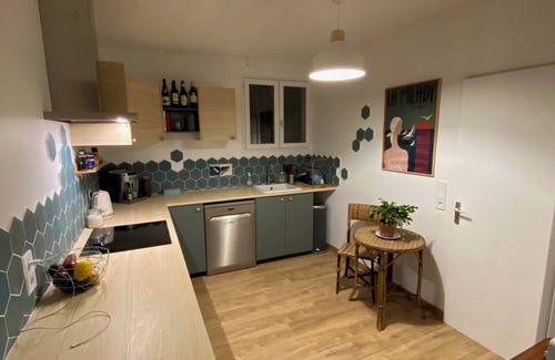 Saint-Michel-Escalus House | Charming Jolie Maison with Lake & Ocean Views, Activities
