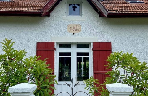 Saint-Michel-Escalus House | Charming Jolie Maison with Lake & Ocean Views, Activities