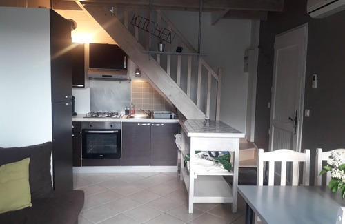 Bessines-sur-Gartempe House | Peaceful Jolie Maison t3: 10/10 Rated & Family-Friendly