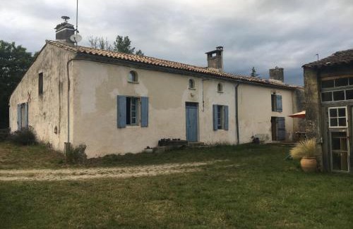 Leogeats House | Peaceful Group Retreat at Maison Peyri with Family-Friendly Amenities